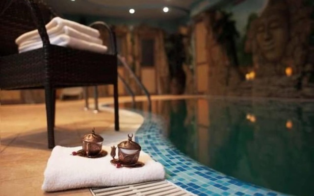 Shadow Boutique Hotel