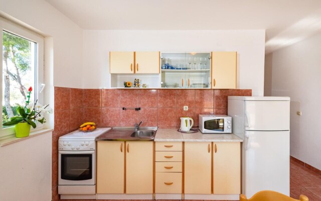 Stunning Apartment in Drage With 2 Bedrooms and Wifi