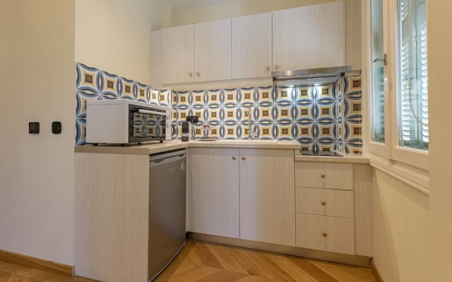 Ipelhome Plaka Boutique Apartments