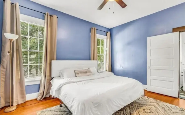 Charming Duplex in Historic District