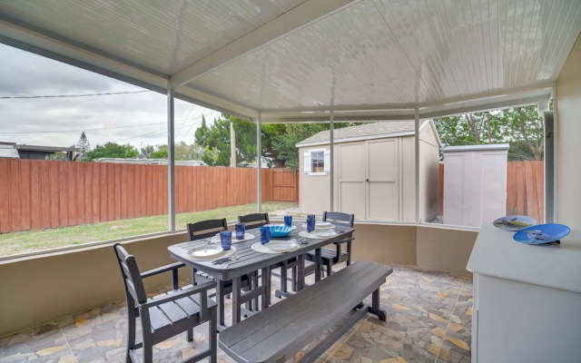 Lanai, Grill & Outdoor Pool: Melbourne Duplex!