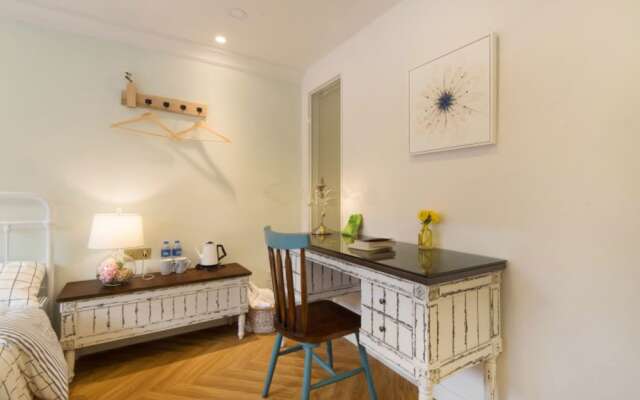 L.River Boutique Inn