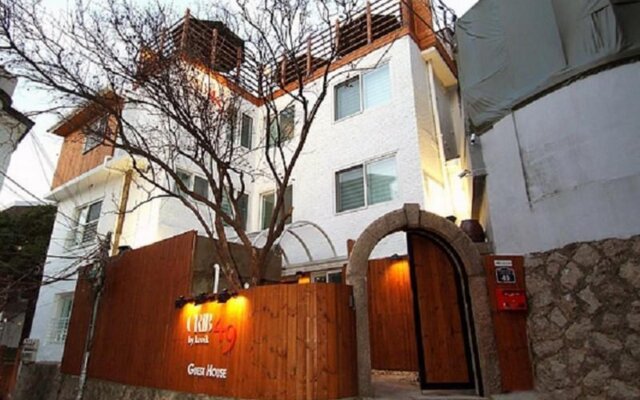 Crib 49 Guesthouse Seoul