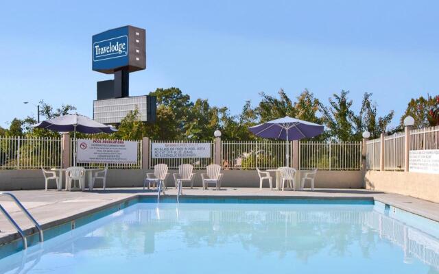 Travelodge by Wyndham Ridgeway Martinsville Area