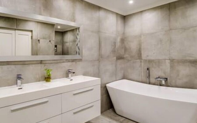 Perfect Family Holiday Villa in Camps Bay Spindrift