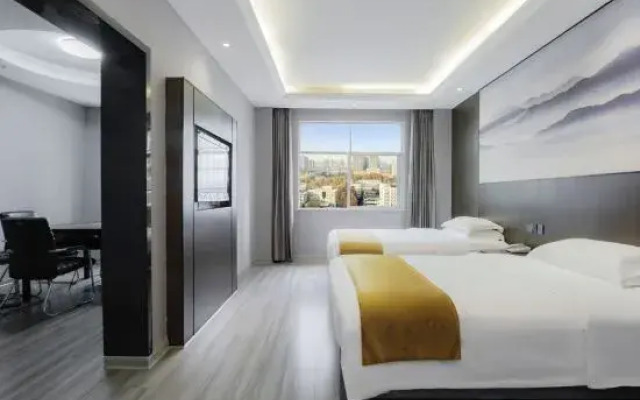Huaihua Golden Hotel