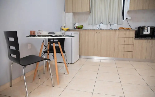Valentina Coastal Suites in Central Paphos 3