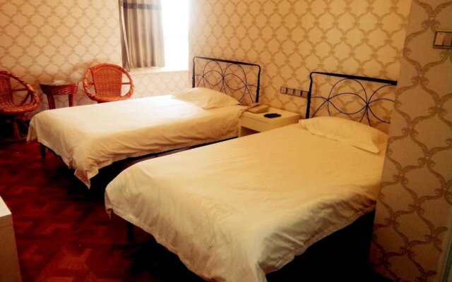 Longbai Business Hotel