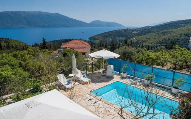 Villa Serenity Sleeps 9