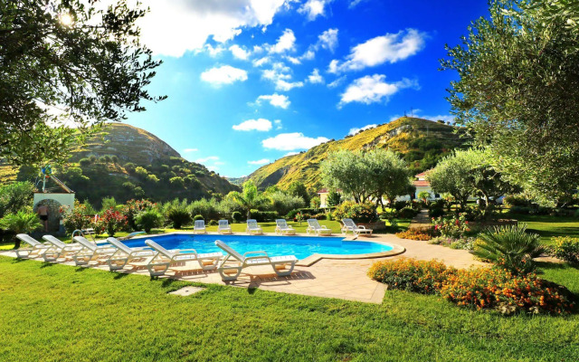 Villa Garden