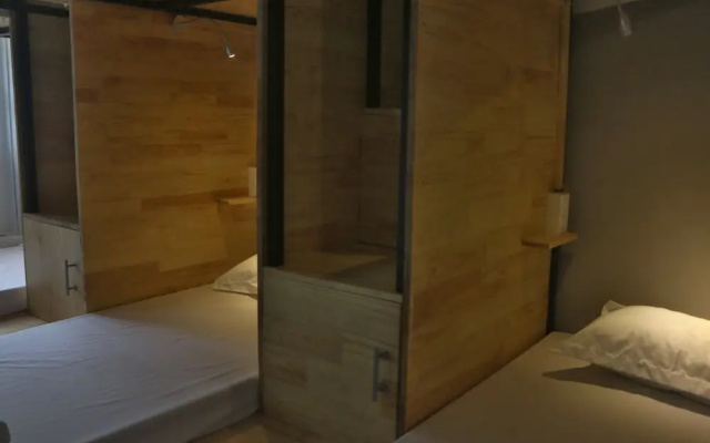 Vector Hostel