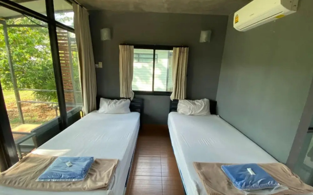 Baan Rim Nam Resort by ZUZU
