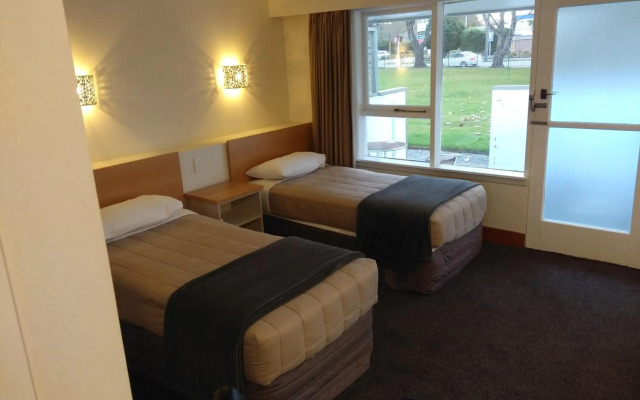 The Redwood Hotel
