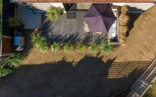 Pine Beach Guest House in the Heart of Balnarring