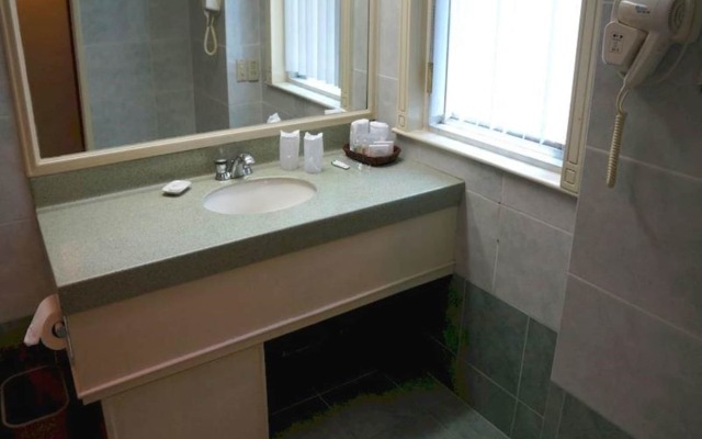 Tiara Oriental Hotel Makati powered by Cocotel