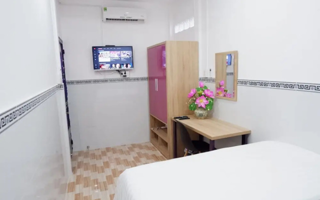 Winter Spring Homestay Center