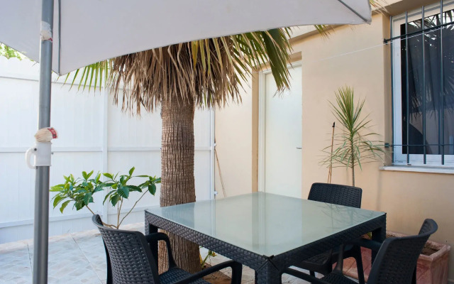 Geula Suites
