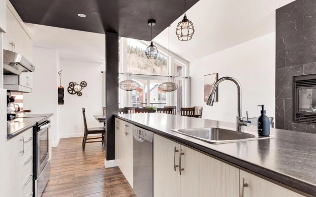 25- Chalet à Louer à Stoneham