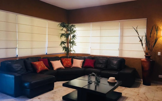 Latinos Luxury Suites