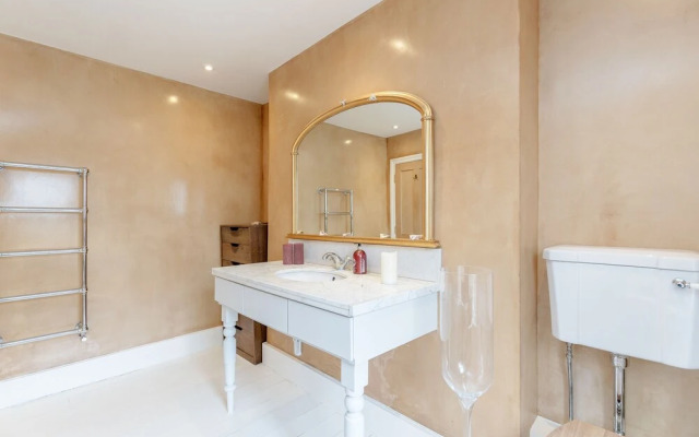 Vauxhall Oasis - 3 Bed House by BaseToGo