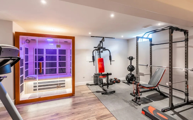 Luxury 3BR Townhome Private Gym BBQ