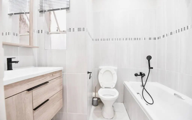 Smart & Modern apartment @ Menlyn Place