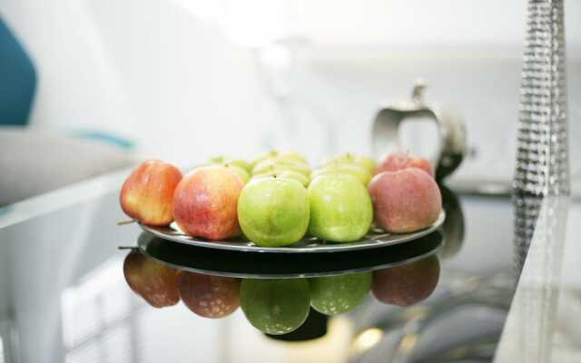 Center Garden & Pool