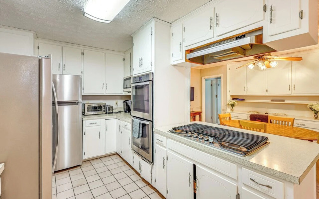 Spacious Downtown Montgomery Home w/ Yard, Patio!