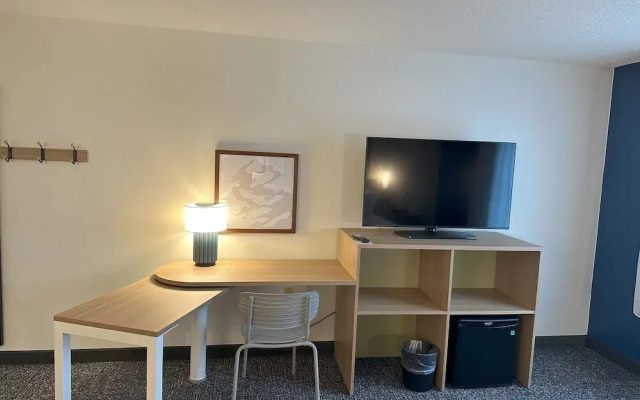 Baymont Inn And Suites Grand Rapids