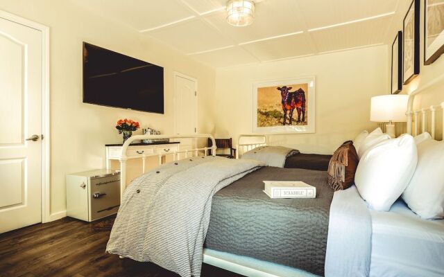 Stables Inn