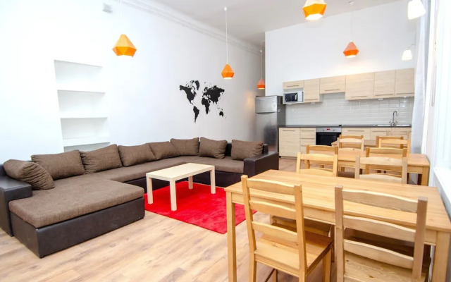 GoodMo Budapest Smart Rooms