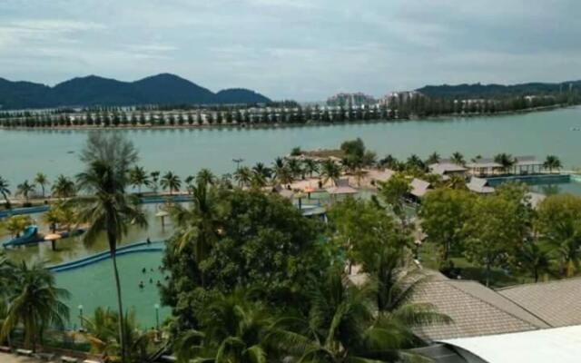 Lumut Apartment