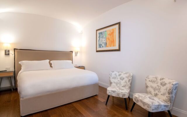 Luxury Apartment with Penthouse and Pool