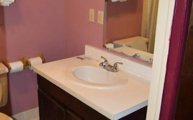Budget Inn Richlands Claypool Hill