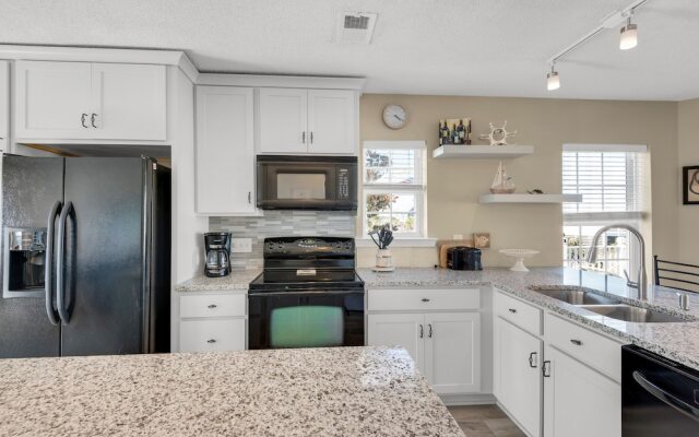 Pelican Roost 2 Bedroom Townhouse by RedAwning