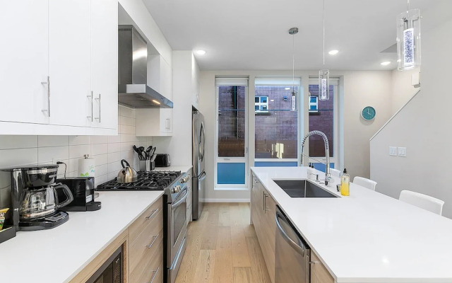 Red Maple Retreat in Judkins Park