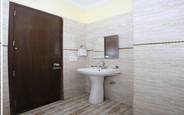 OYO 7724 Hotel Kohinoor City