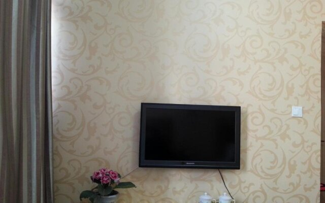 Changbaishan Huaying Business Hotel
