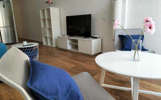 Sunny Suite Tanife by Yumbo