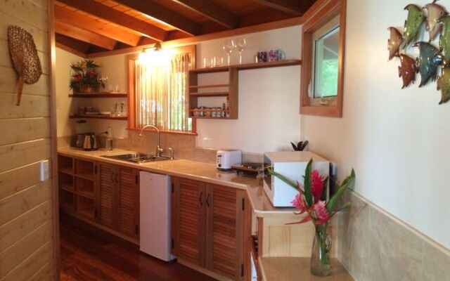 Sunrise Beach Cabanas Eco-Resort