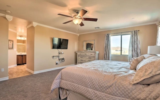 Modern Tucson Home w/ Patio + Saltwater Pool!