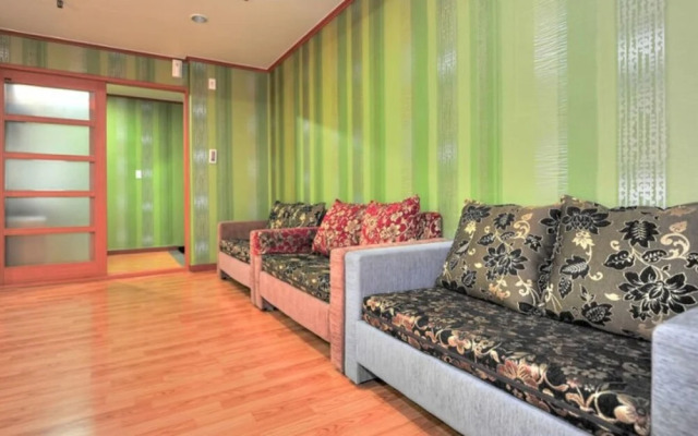 Boryeong Aroma Pensiontel