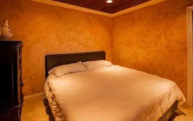 Gulfside Luxury Condo