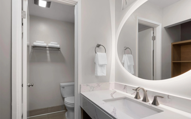 Best Western Plus Pepper Tree Inn