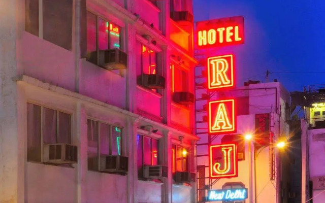 Hotel The Raj