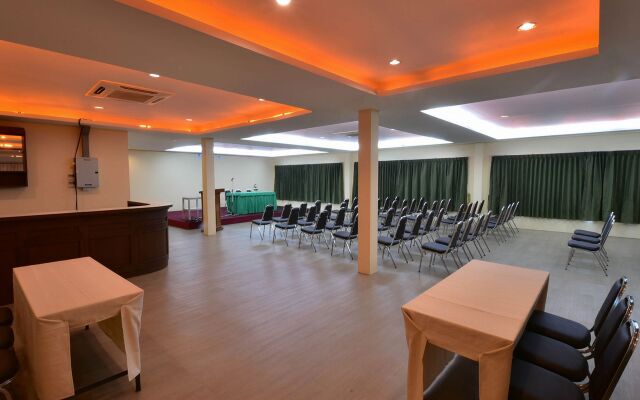 R-Mar Resort and Spa