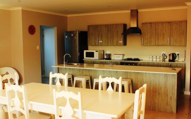 6 1127 Golf Villa Self catering