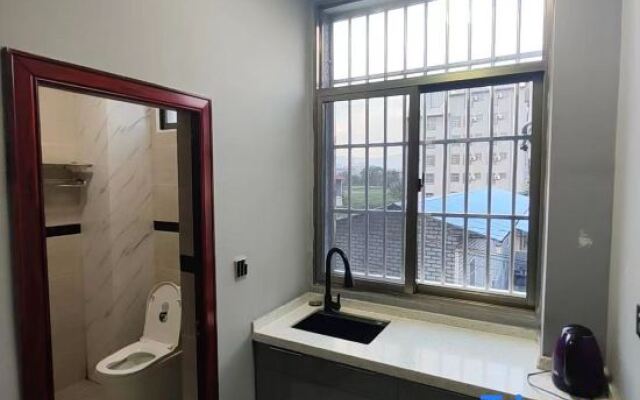 Ruili Zhuyunxuan Apartment