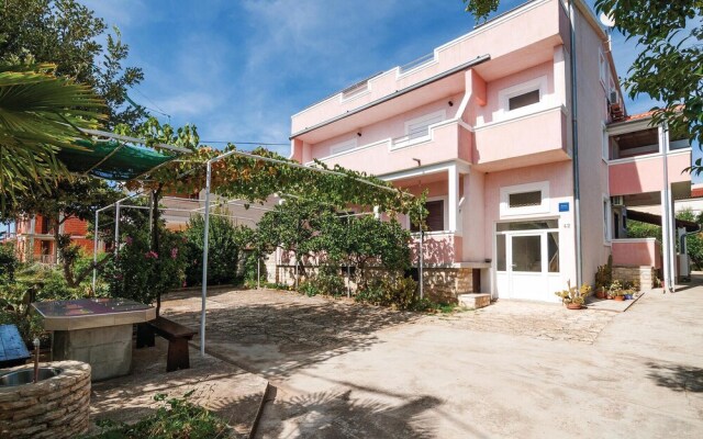 Amazing Apartment in Sv.filip i Jakov With 2 Bedrooms