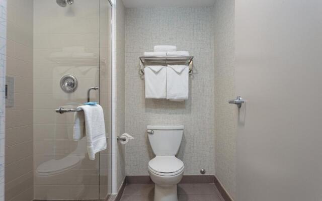 Holiday Inn Express & Suites Belleville by IHG